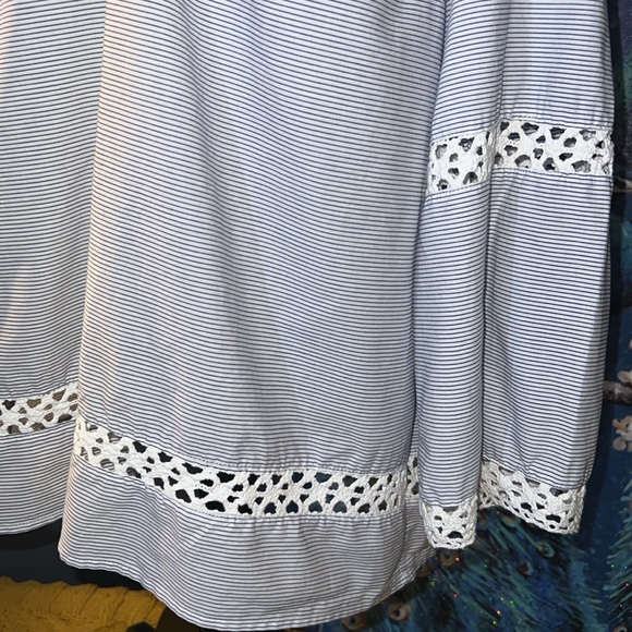 Peck & Peck Size XL V Neckline Blouse - Picture 3 of 14